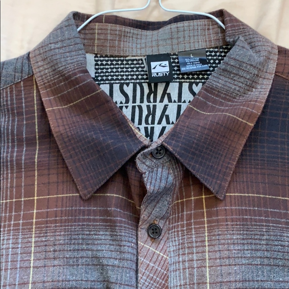 Rusty button down long sleeve - Picture 2 of 2